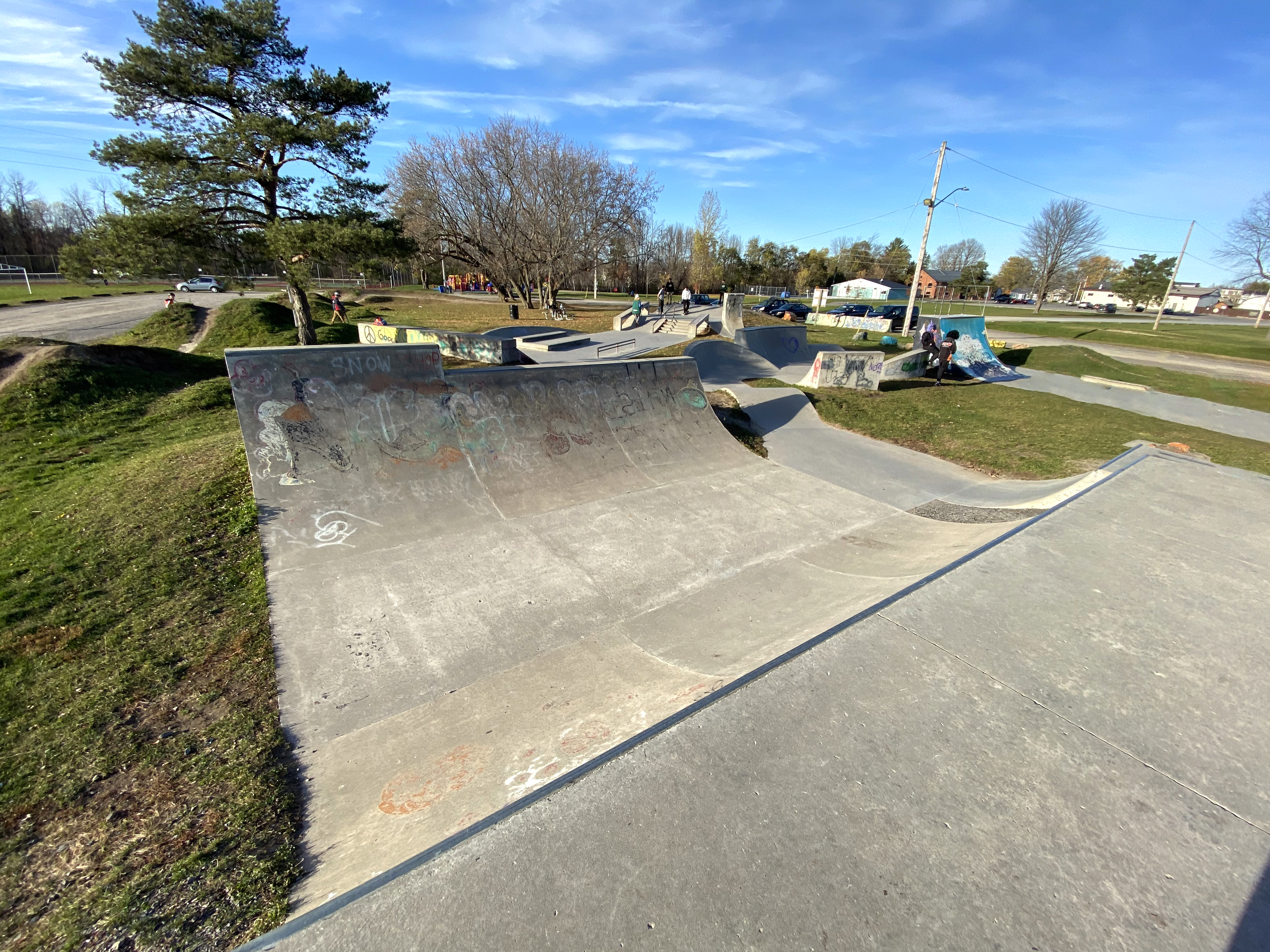 kemptville skatepark mini ramp